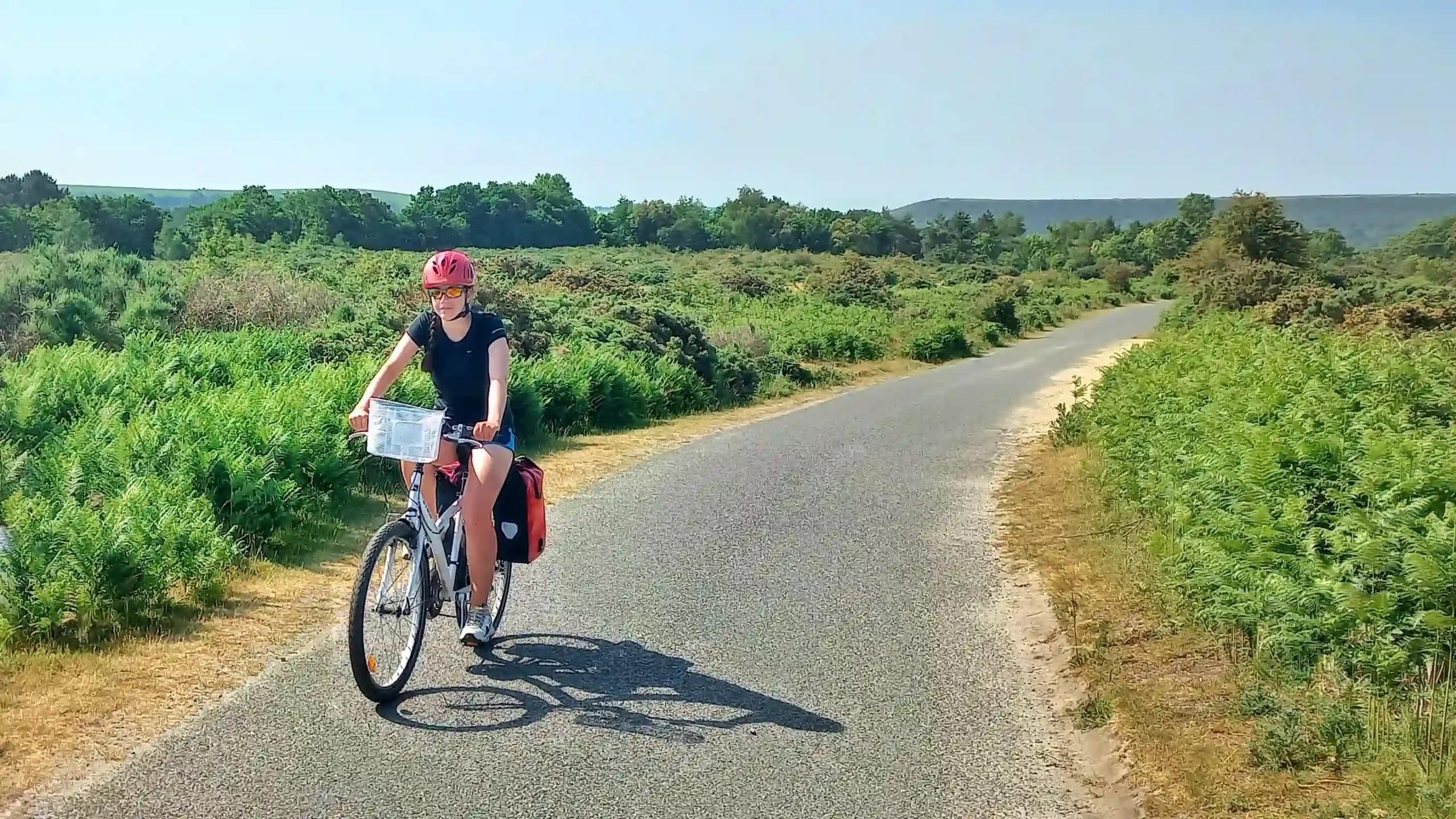 Cycling a quiet lane through the English countryside